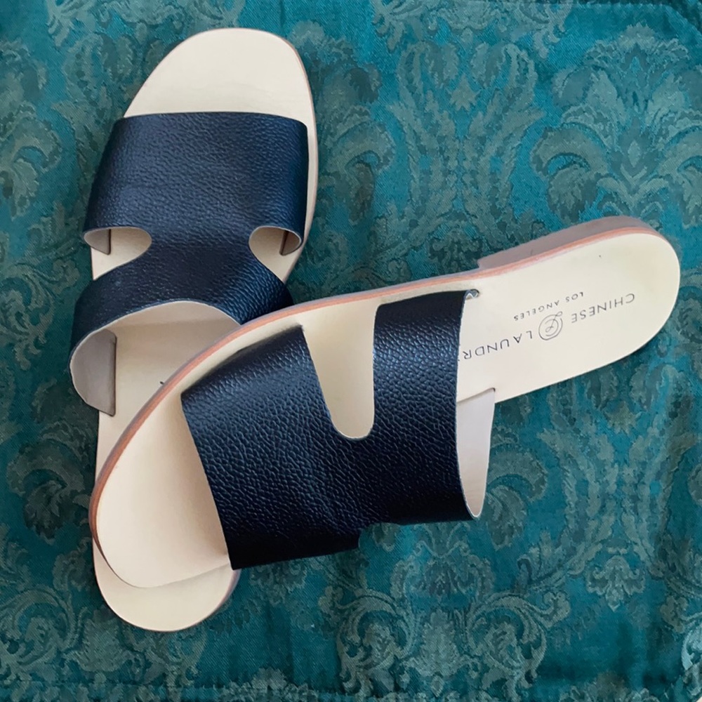 Chinese Laundry womens slides